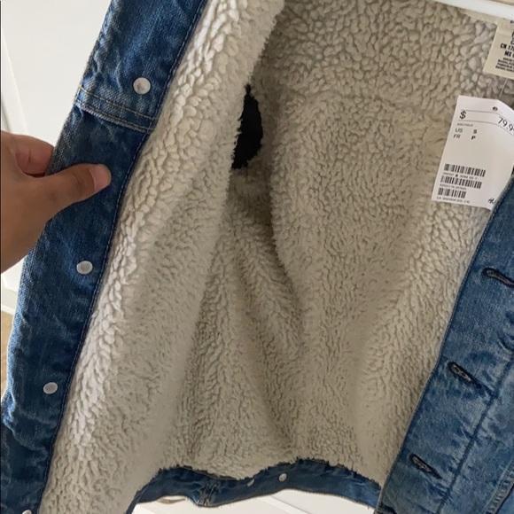 BRAND NEW Sherpa lined denim jacket - Picture 4 of 5
